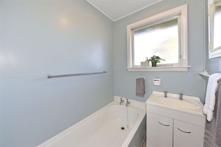 Photo of property in 7 Dominion Avenue, Spreydon, Christchurch, 8024