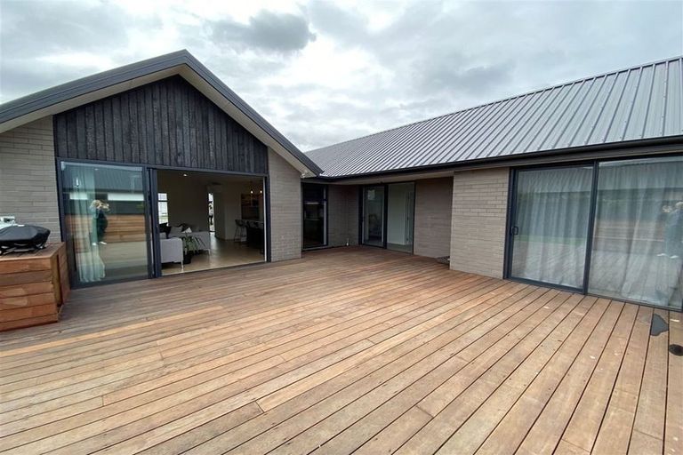 Photo of property in 22 Whitehorn Drive, Lincoln, 7608