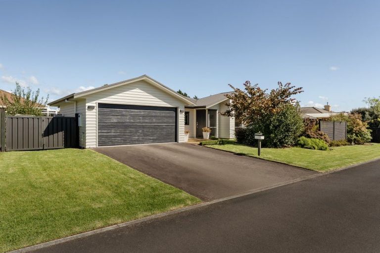 Photo of property in 3 Hanwood Way, Pyes Pa, Tauranga, 3112