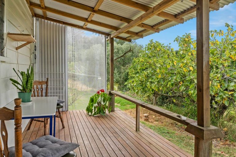 Photo of property in 881 Whakapirau Road, Whakapirau, Maungaturoto, 0583