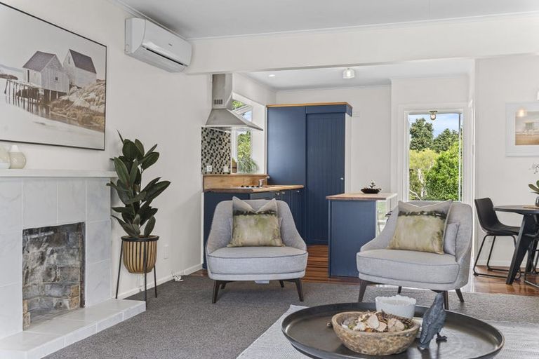 Photo of property in 16 Trafalgar Street, Westown, New Plymouth, 4310