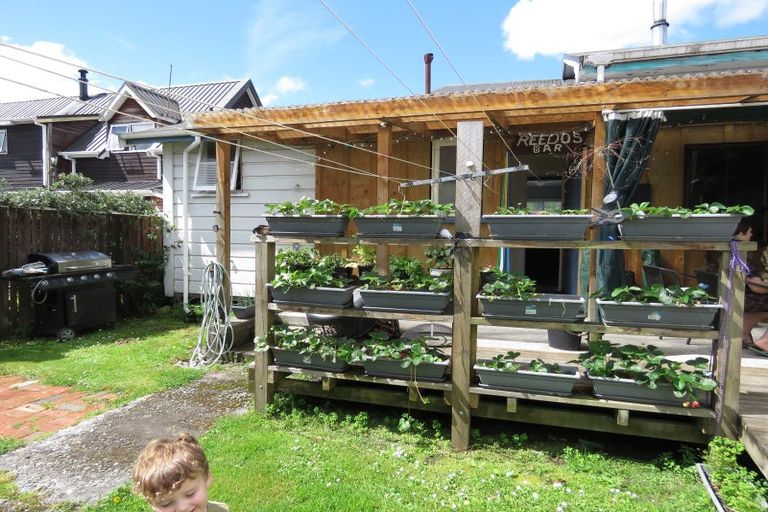 Photo of property in 8 Ranft Street, Reefton, 7830