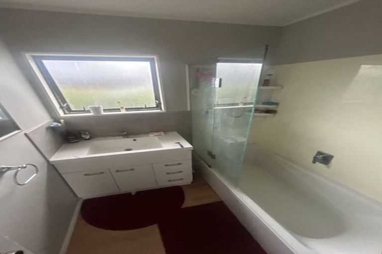 Photo of property in 2/160 Porchester Road, Papakura, 2110