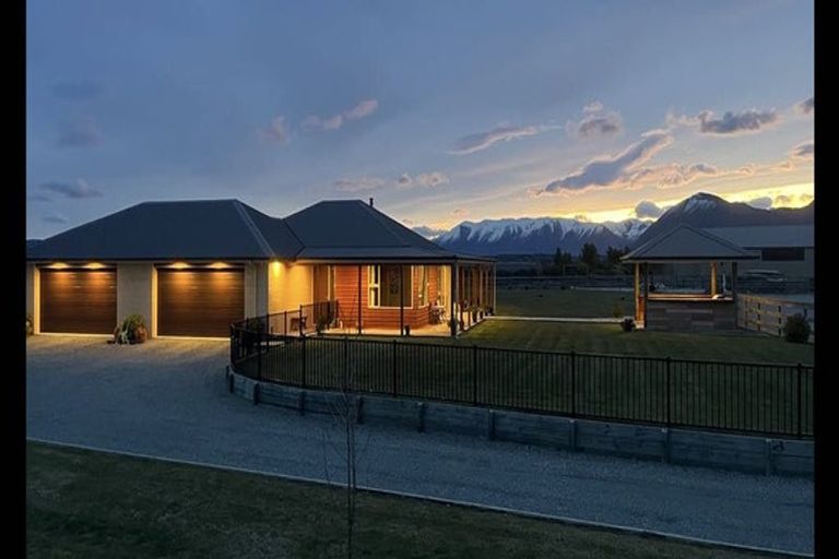 Photo of property in 15 The Drive, Twizel, 7999