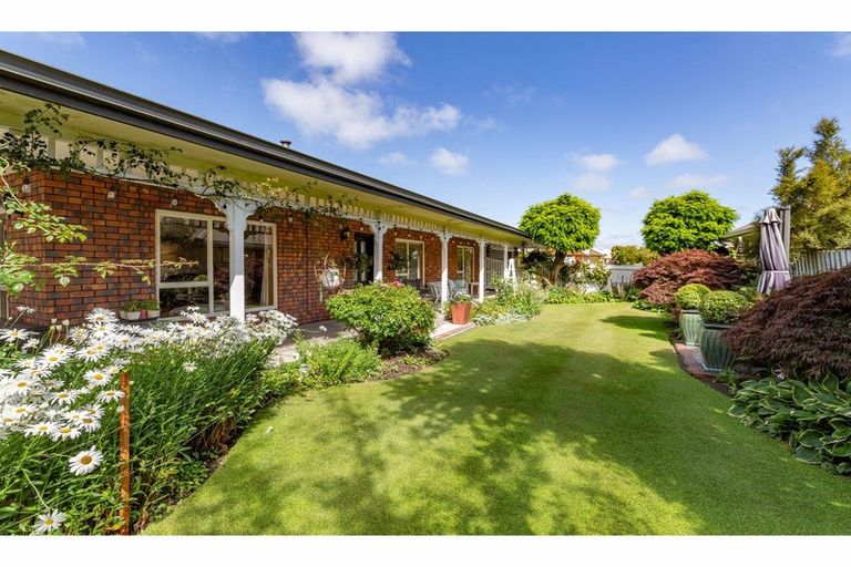 Photo of property in 11 Canon Stack Place, Kaiapoi, 7630