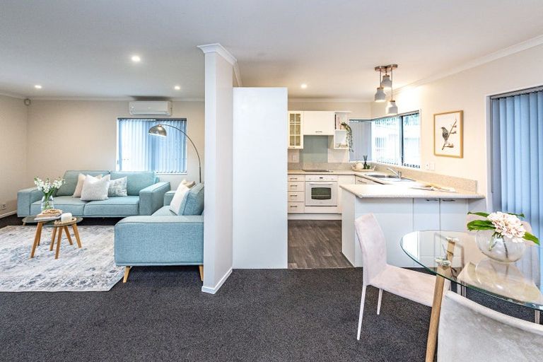 Photo of property in 1 Loader Place, Tawhero, Whanganui, 4501