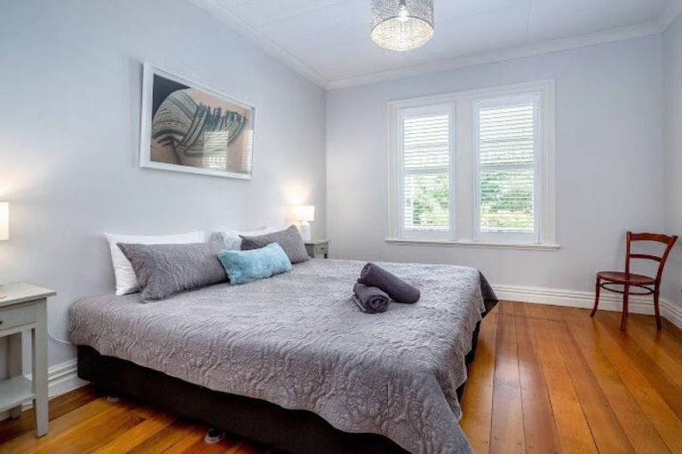 Photo of property in 28 Cork Street, Martinborough, 5711