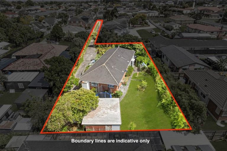 Photo of property in 77 Birdwood Avenue, Beckenham, Christchurch, 8023