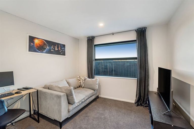 Photo of property in 12 Owen Drive, Darfield, 7510