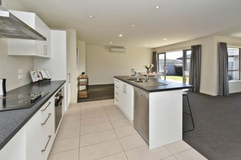 Photo of property in 8 Waipara Road, Pegasus, 7612