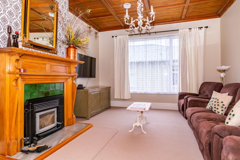 Photo of property in 290 Church Street, West End, Timaru, 7910