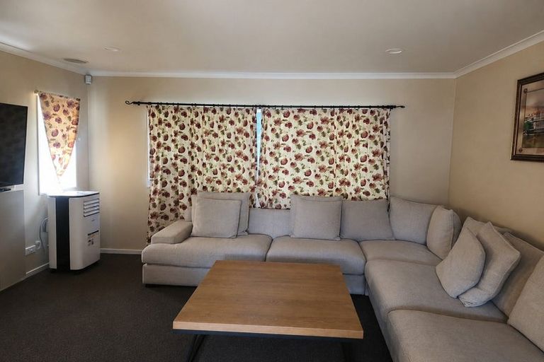 Photo of property in 1/10 Ingram Street, Papakura, 2110