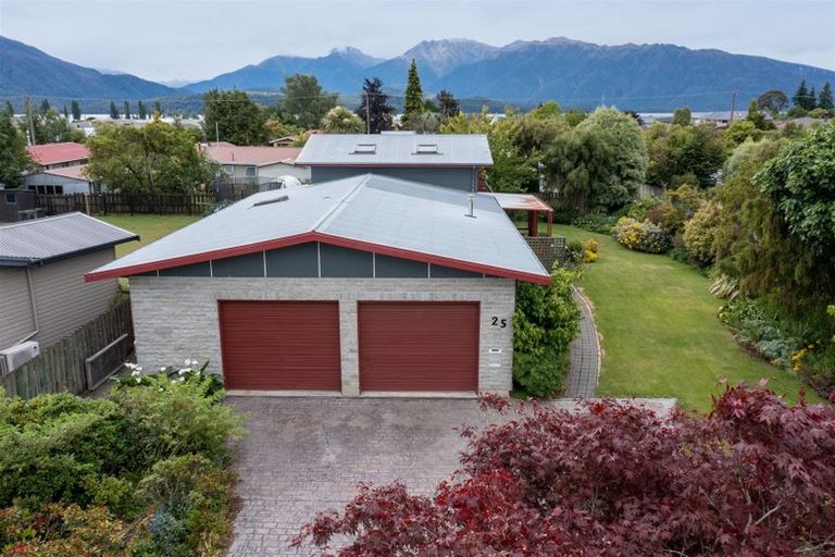 Photo of property in 25 Mackinnon Loop, Te Anau, 9600