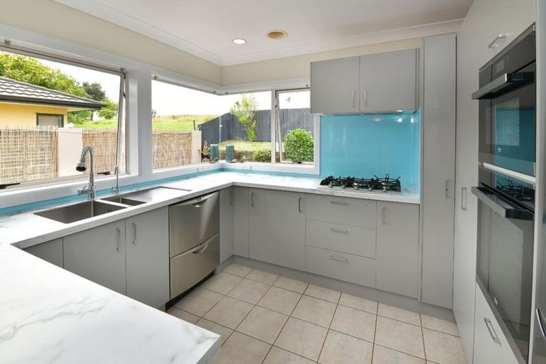 Photo of property in 8 Greenway Rise, Gulf Harbour, Whangaparaoa, 0930