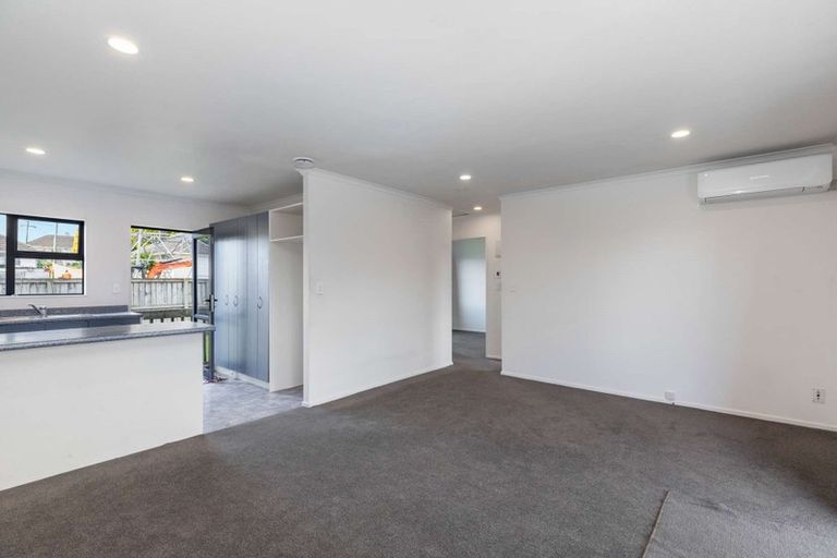 Photo of property in 19 Fisher Crescent, Otara, Auckland, 2023