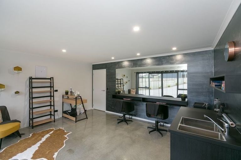 Photo of property in 70c Sunnyvale Street, Bell Block, New Plymouth, 4312