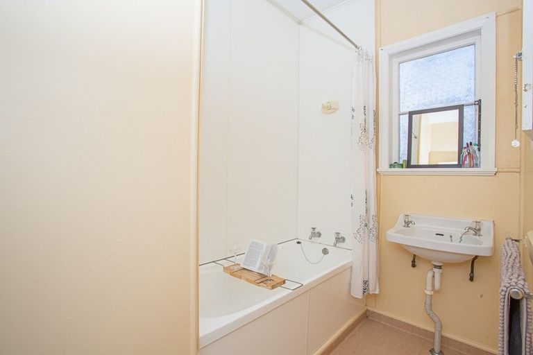 Photo of property in 14 Doyle Street, Bluff, 9814