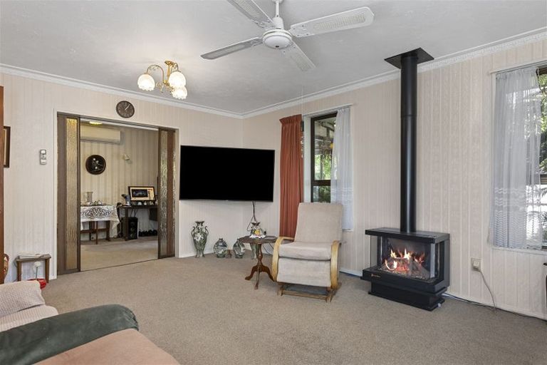 Photo of property in 2/23 Belfast Road, Belfast, Christchurch, 8051