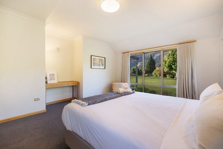 Photo of property in 49 Hunter Road, Speargrass Flat, Queenstown, 9371