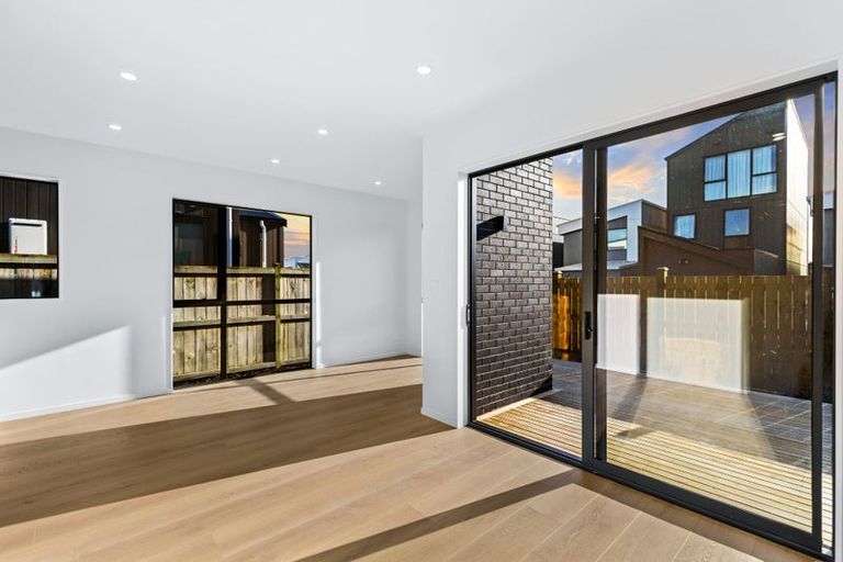 Photo of property in 5 Herekino Street, Westgate, Auckland, 0814