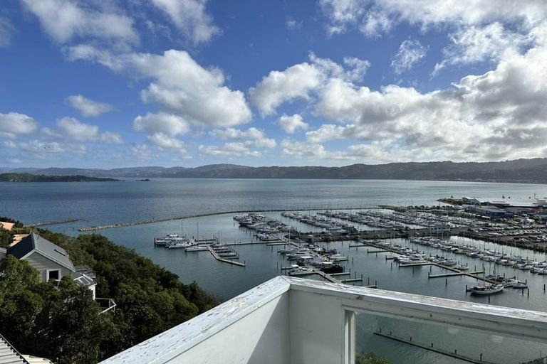 Photo of property in 421 Muritai Road, Eastbourne, Lower Hutt, 5013