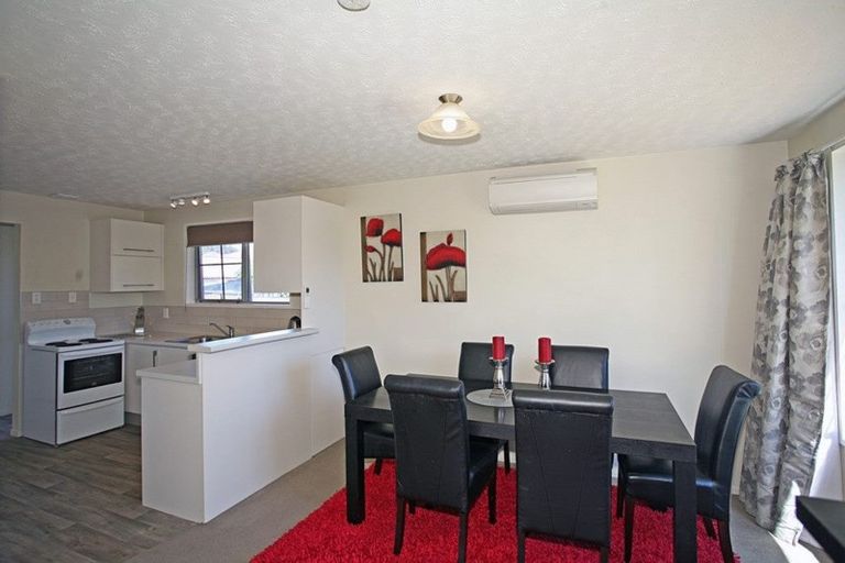 Photo of property in 4 Karnak Crescent, Russley, Christchurch, 8042
