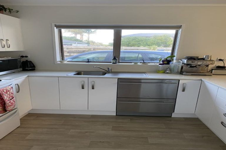 Photo of property in 20b Waitui Grove, Mount Maunganui, 3116