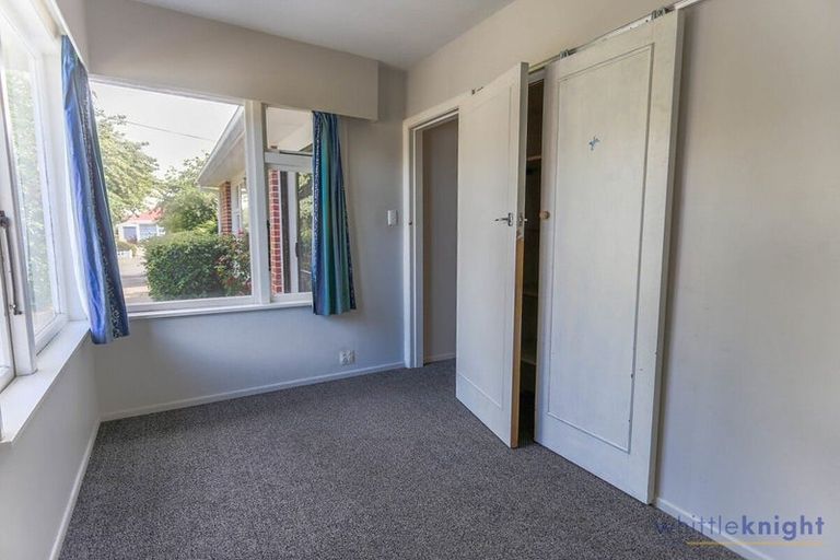 Photo of property in 11 Mappleton Avenue, Burnside, Christchurch, 8053