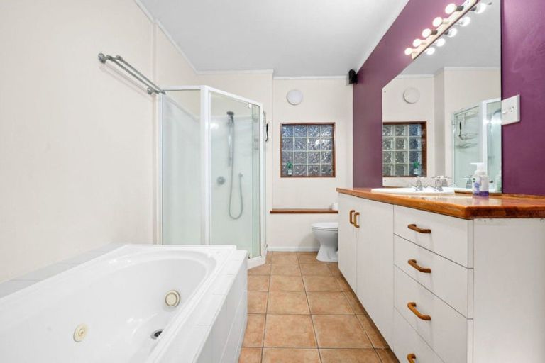 Photo of property in 84 Alpha Street, Cambridge, 3434