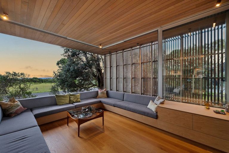 Photo of property in 19 Lagoon Way, Omaha, 0986