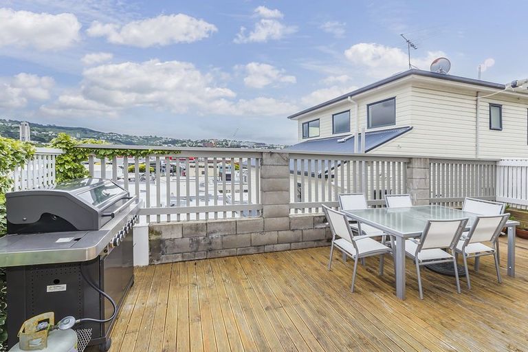 Photo of property in 100 Brougham Street, Mount Victoria, Wellington, 6011