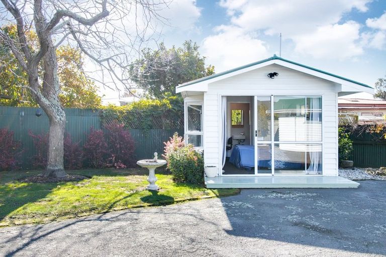 Photo of property in 805 Duke Street, Mahora, Hastings, 4120