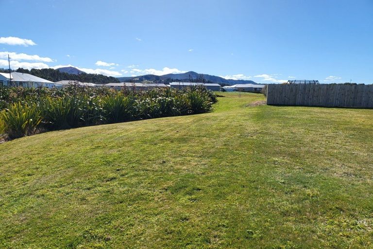 Photo of property in 54 Oakdale Drive, Kinloch, Taupo, 3377