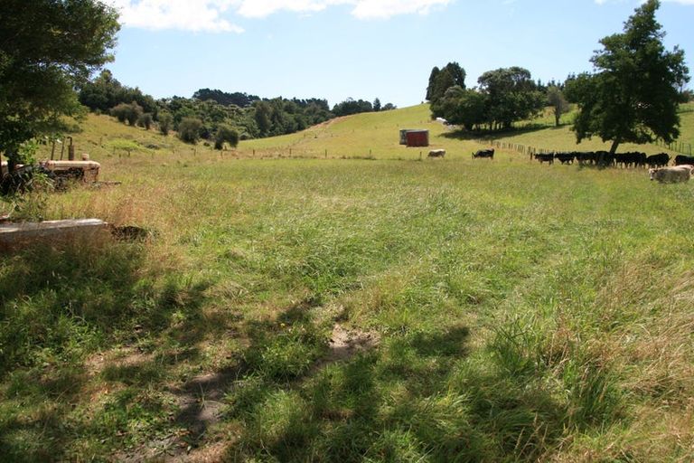 Photo of property in 556 Mangorei Road, Mangorei, New Plymouth, 4371