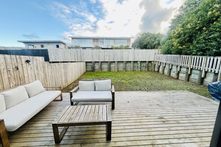 Photo of property in 15 Impatiens Lane, Massey, Auckland, 0614