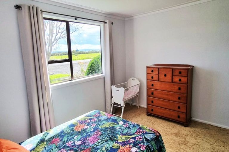 Photo of property in 108 Pipiroa Road, Ngatea, 3503