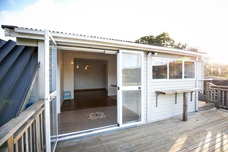 Photo of property in 96d Matua Road, Huapai, Kumeu, 0810