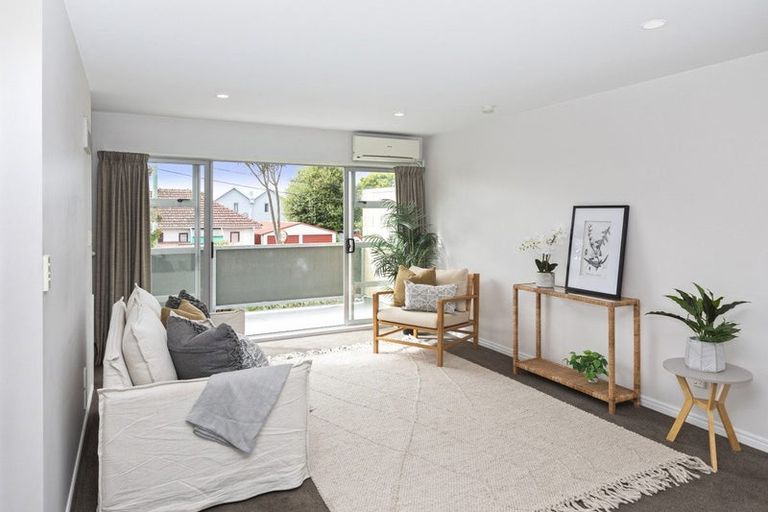 Photo of property in 132 Purchas Street, Edgeware, Christchurch, 8013