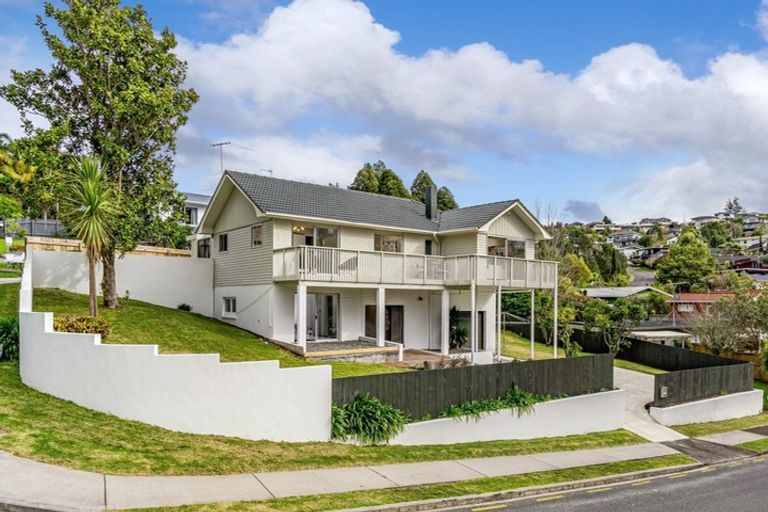 Photo of property in 2 Betsland Crescent, Hillcrest, Auckland, 0627