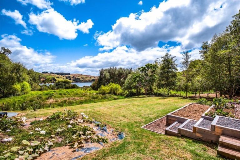 Photo of property in 364 Oneriri Road, Kaiwaka, 0573