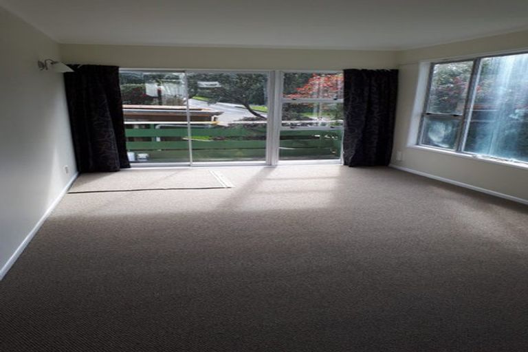 Photo of property in 2 Rajkot Terrace, Broadmeadows, Wellington, 6035