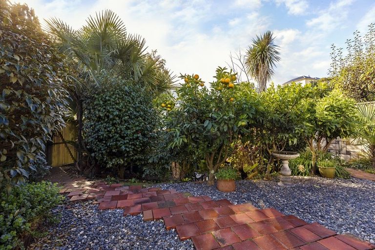 Photo of property in 2/237 Rutherford Street, Nelson South, Nelson, 7010