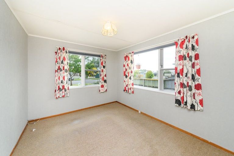 Photo of property in 184 Tremaine Avenue, Westbrook, Palmerston North, 4412