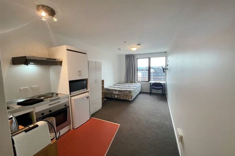 Photo of property in Orange Apartments/victoria Centr, 911/169 The Terrace, Wellington Central, Wellington, 6011