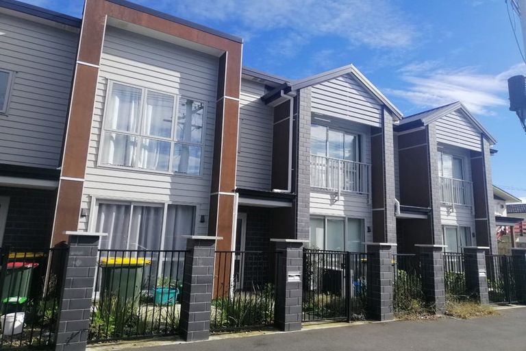 Photo of property in 11/113 Knighton Road, Hillcrest, Hamilton, 3216