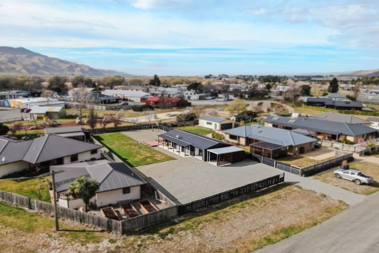 Photo of property in 76 Gordon Street, Kurow, 9435