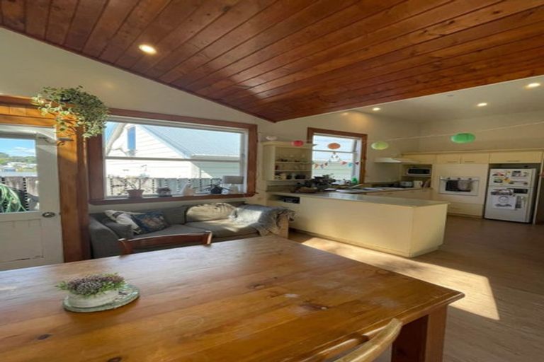 Photo of property in 8 Konini Road, Hataitai, Wellington, 6021