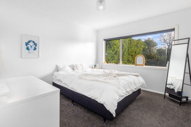 Photo of property in 7 Tregear Place, Camborne, Porirua, 5026