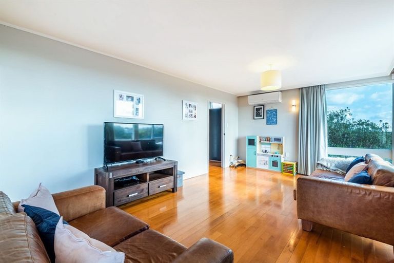 Photo of property in 1/9 Kawerau Avenue, Devonport, Auckland, 0624