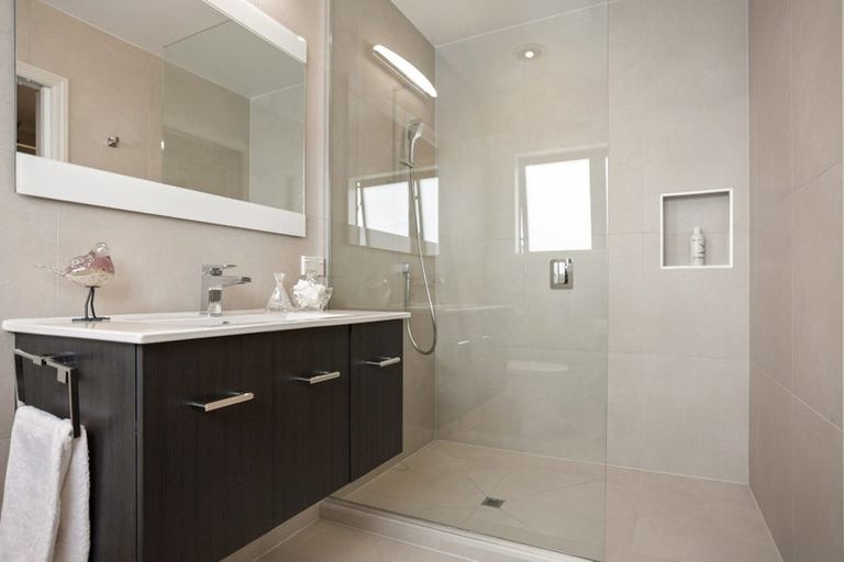 Photo of property in 1 Ringwood Place, Whitianga, 3510